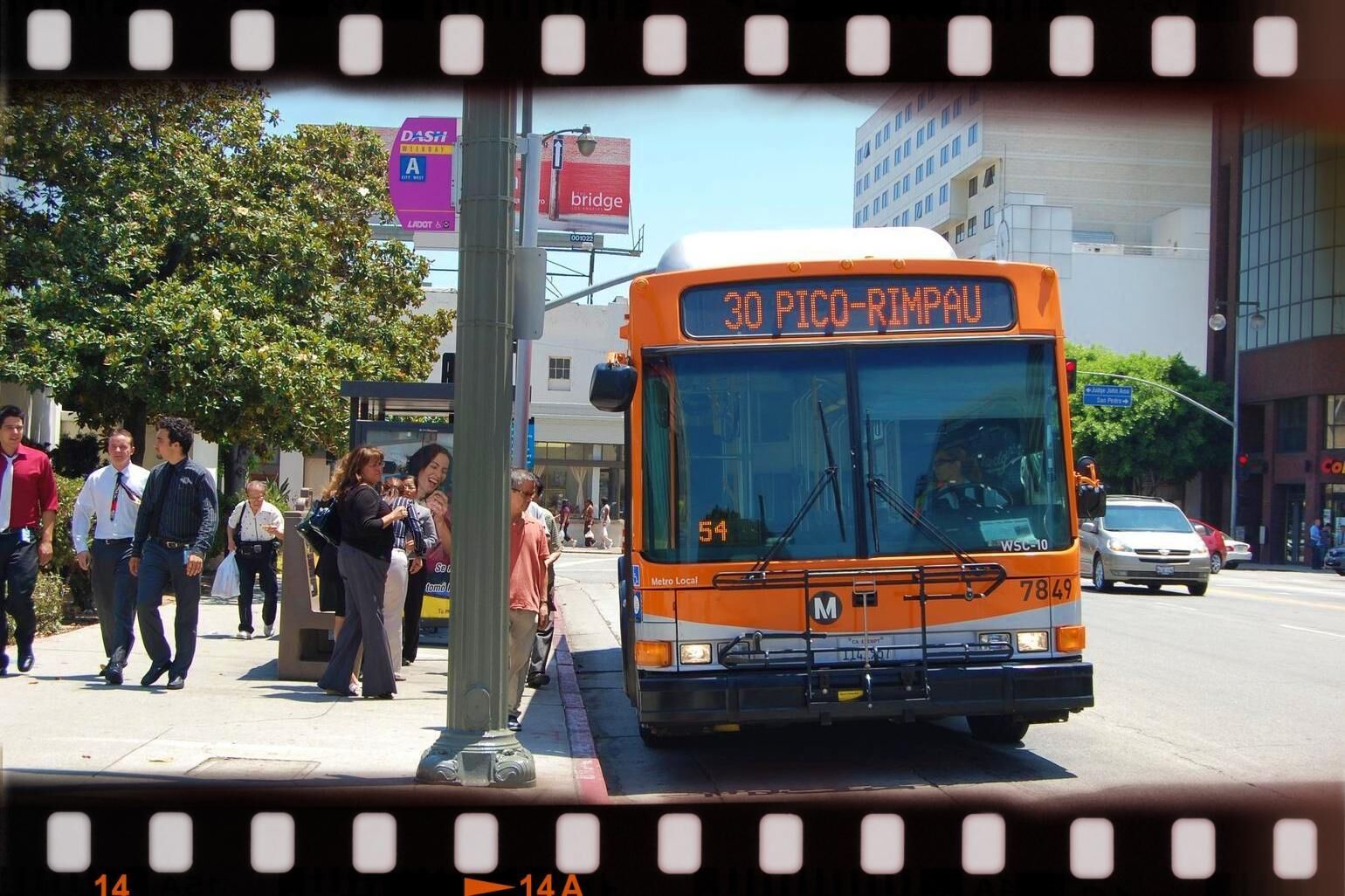 los_angeles_bus_traffic FREE PIXABAY2